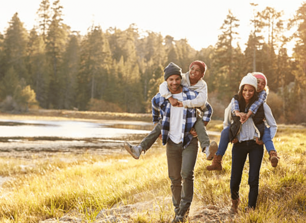 spring hiking gear for families featured image